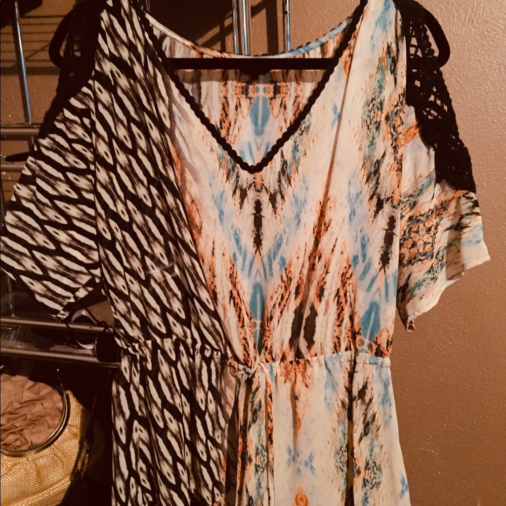 Women’s Guess Large Blouse